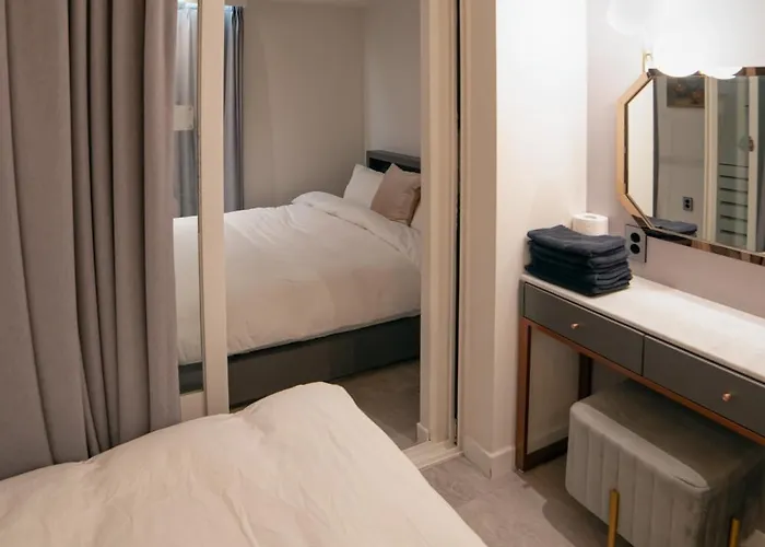 Cloud Hongdae #arex 3min Bed & Breakfast 4*