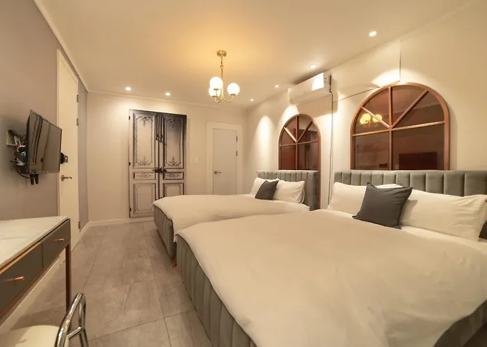 Cloud Hongdae #arex 3min Bed & Breakfast 4*